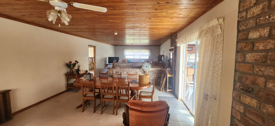 4 Bedroom Property for Sale in Fraaiuitsig Western Cape